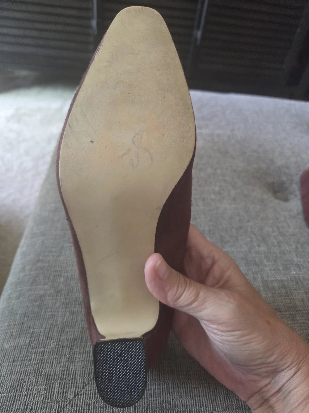 Vintage Candid Statements Womens Burgundy Suede Heels Knotted Vamp Detail Size 8